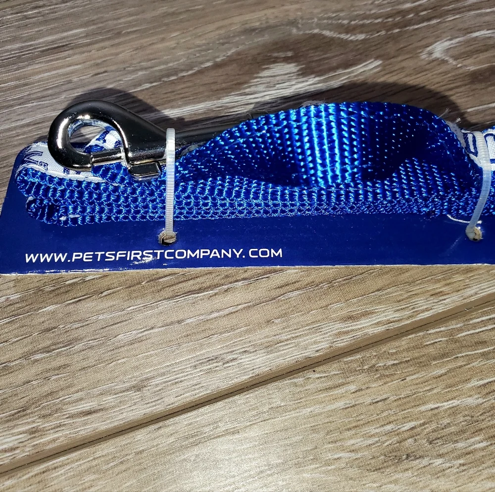 Pets First College Pet Leash - Blue and White University of Kentucky Size M 4ft.